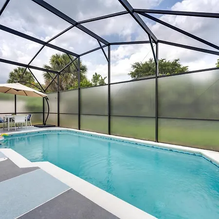 Updated Kissimmee Home With Pool About 3 Mi To Disney!